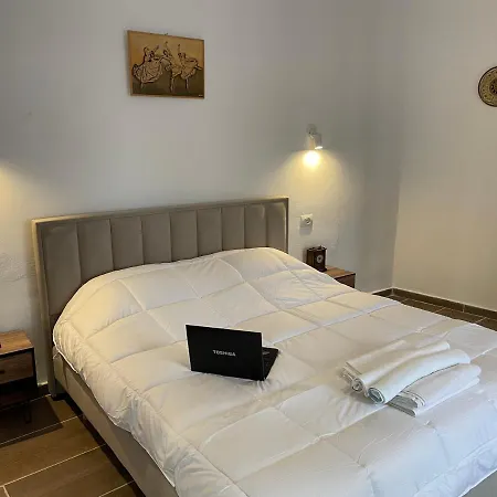 Aparthotel Kamu's With Terrace